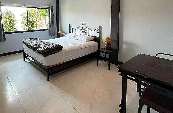 Imm Hotel 2*